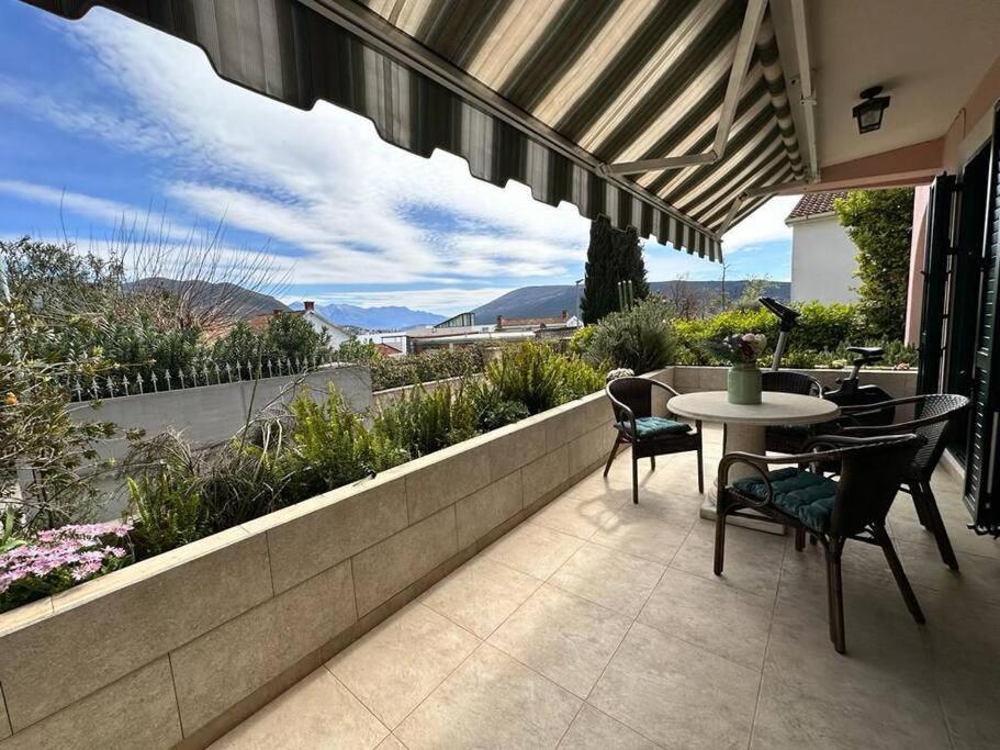 Monteview Duplex Villa Herceg Novi Eksteriør billede
