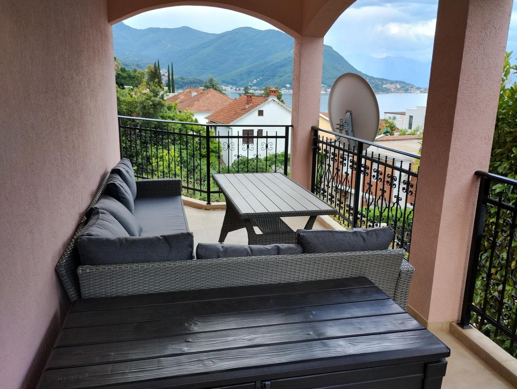 Monteview Duplex Villa Herceg Novi Eksteriør billede